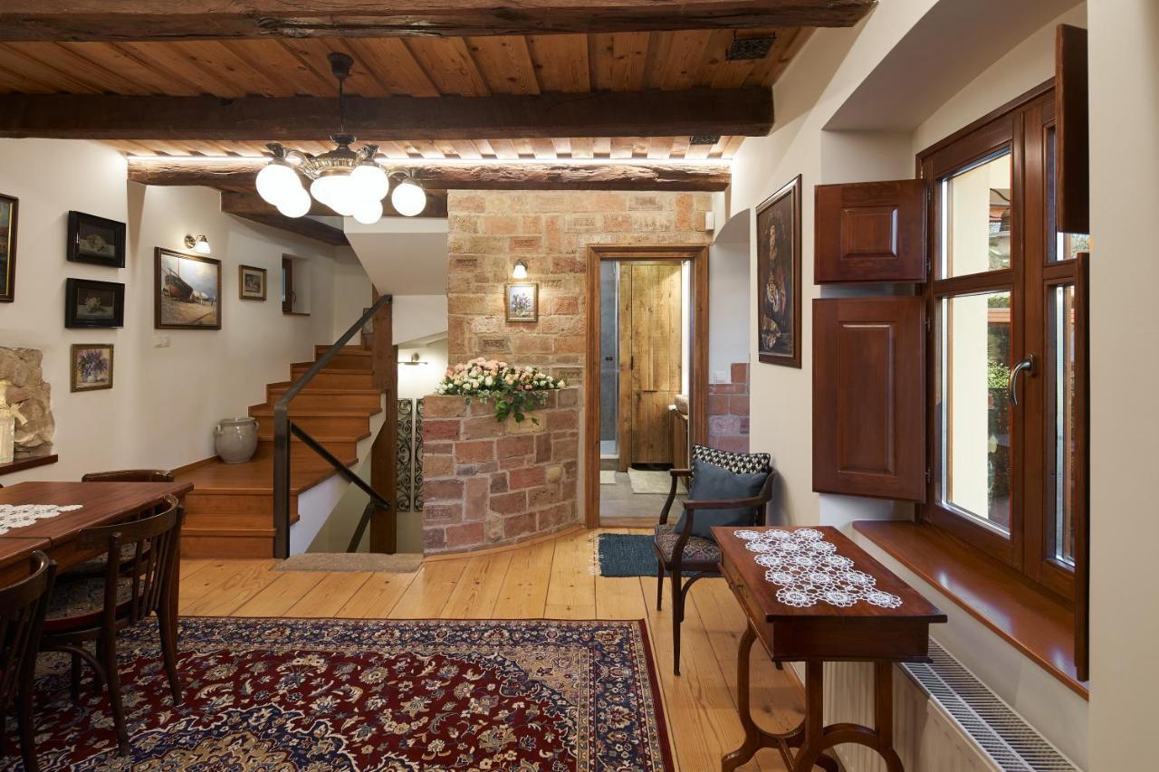 Babahaz Appartement Pécs Buitenkant foto