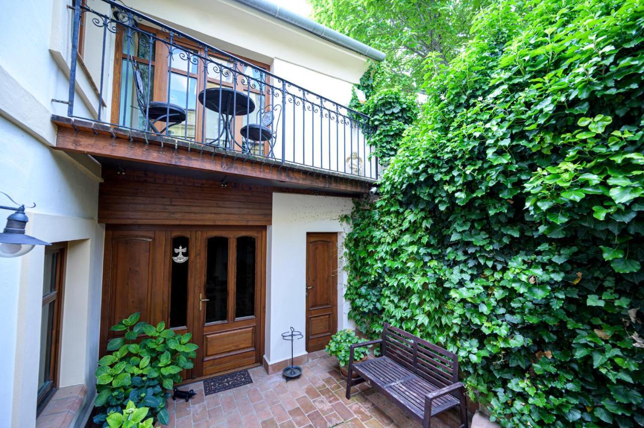 Babahaz Appartement Pécs Buitenkant foto